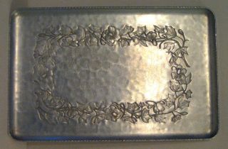 Vintage EVERLAST Hand Forged Aluminum Floral 14 Wide Serving Tray