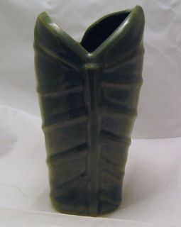 Vintage Folded BANANA LEAF VASE Green Stoneware Yellow Ware
