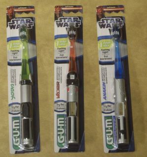   Star wars Lightsaber toothbrush flashing light NIB Red Green Blue