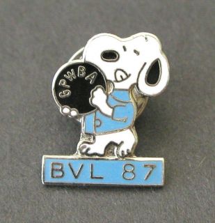 BVL 1987 Snoopy Holding Bowling Ball GPWBA Collectible Pin