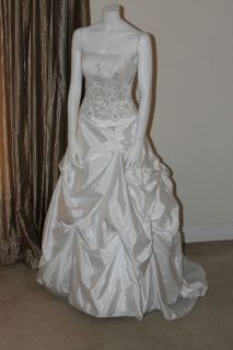 Wonderful David’s Bridal wedding/Sweet sixteen dress (Style B9202)
