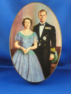 Queen Elizabeth II Coronation Souvenir Tin   Carr & Co. Ltd.
