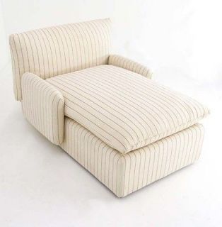 chaise lounge in Sofas & Chaises