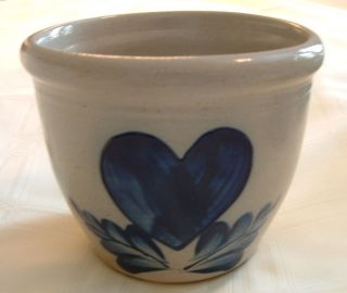 David Eldreth pottery.plante​r or collectible.4 1/2 tall. glazed 