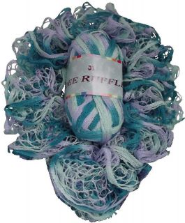 Dee Ruffle fishnet (webbed) Net style yarn color 305 Akva Lavender 