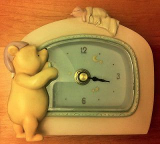 RARE, COLLECTIBLE*** DISNEY CLASSIC WINNIE THE POOH DESK CLOCK BY 
