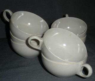 WHITE PLASTIC DINNERWARE CUPS PICNIC PATIO WARE MARKED OD VINTAGE 