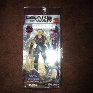 Gears Of War 3   Anya Stroud With Pink Lancer Variant Figure