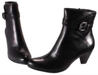 ecco Hope Black Leather Upper Heel Dress Boots Womens size US Medium 