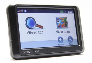 Garmin nuvi 1300LMT GPS Receiver Automotive Lifetime Map/Traffic 