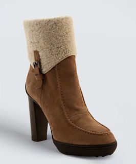 Tods beige suede lamb fur buckle platform ankle boots