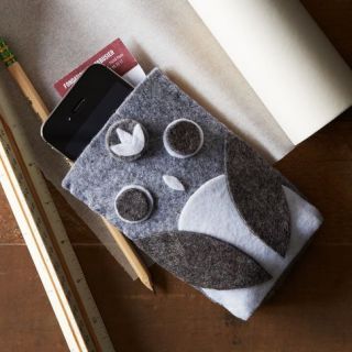 Owl Felt Phone Holder