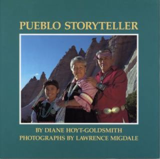 Pueblo Storyteller by Diane Hoyt Goldsmith 1991, Reinforced, Teachers 