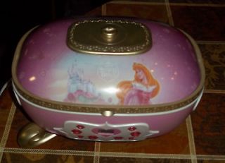 DISNEY SLEEPING BEAUTY PRINCESS CD PLAYERGREAT FOR A GIRL TO OWN