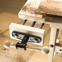 Heavy Duty Quick Release Front Vise   Rockler Woodworking Tools
