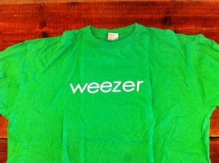 WEEZER  OFFICIAL VINTAGE GREEN T SHIRT, READ FIRST