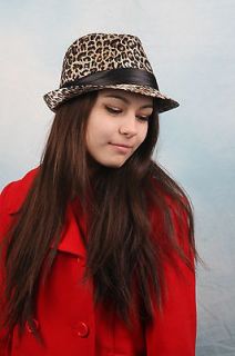 leopard hats in Clothing, 