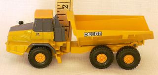 John Deere Yellow Dump Truck Construction Equipment Toy Good, Used 1 