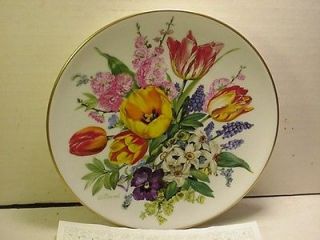 Hutschenreuther Germany Osterbouquet Collector Plate