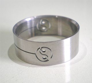   YING & YANG STAINLESS STEEL BAND RING MENS WOMENS VARIOUS SIZES