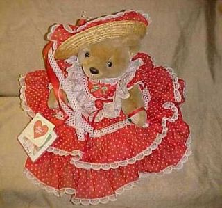 Vintage 1991 Bearly People Heart Bear, Nice Collectable with original 