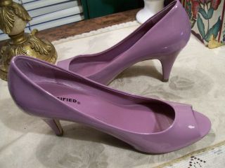 Classified Open Toe Patent Heels Size 8 1/2M Color Lilac.New