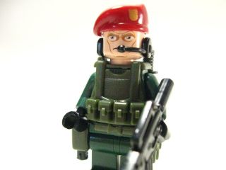 Lego custom RED BERET Marine Navy Seal Army Delta trooper green RED 