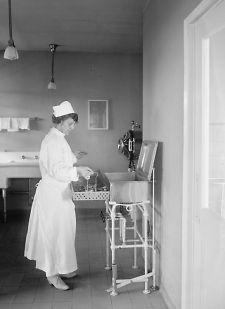 1922 photo nurse vintage black white photograph e6 expedited shipping