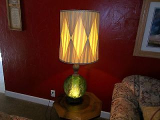 VINTAGE GREEN GRAPE GLASS TABLE LAMP w/ NIGHT LIGHT & SHADE HOLLYWOOD 
