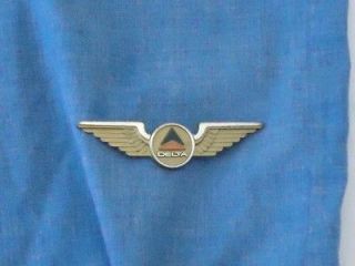 delta plane wings vtg plastic airline airplane souvenir pin one
