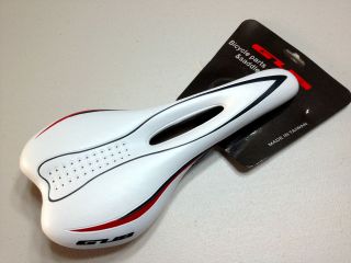GUB SPECIALIZED COMPETITION ROAD BIKE SADDLE WHITE AND RED