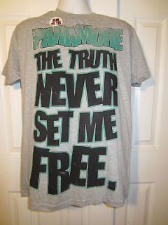 Hot Topic Paramore THE TRUTH NEVER SET ME FREE T SHIRT Size Medium 