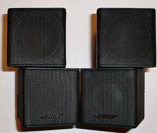 set of 2 bose jewel double cube speakers black one