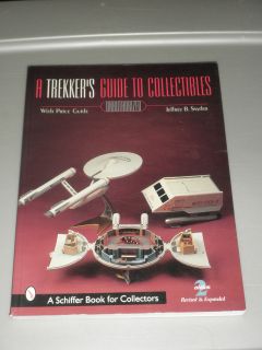 1999 STAR TREK A Trekkers Guide To Collectibles 192 pg Book   Toy 