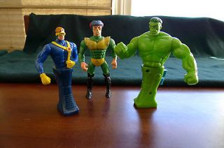   Hulk & Cyclops X Men Hand Held Fighting Toys Rock em Sock em