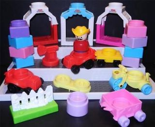 21 Pcs Fisher Price Little People Building Blocks Accessories Barn 