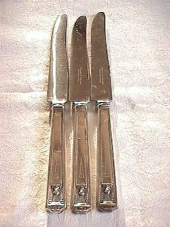   Silverplate Flatware Dinner Knives by Holmes & Edwards Circa 1923 w/V