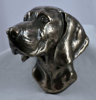weimaraner hanging on the wall statue figurine art dog from