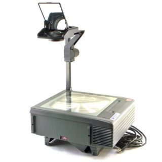 3M 9700 Portable Overhead Projector with Case 9000AJJ