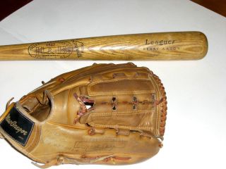 HILLERICH BRADSBY HENRY Hank AARON Baseball Bat MacGregor Glove