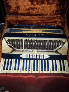 Italian accordion accordian case  Medal Flake Blue
