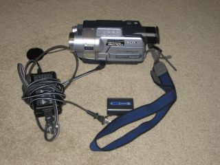 SONY VIDEO 8 DIGITAL 8MM TAPE CAMERA CAMCORDER DCR TRV350 NTSC WITH AC 