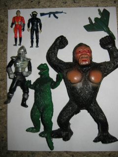 Vintage toys Godzilla King Kong Cast Iron soldiers Battle Star 
