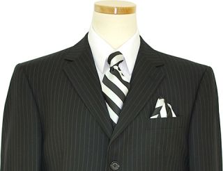 Mantoni Black Chalk Stripe Super 140s 100 Virgin Wool Suit 66017 46R 