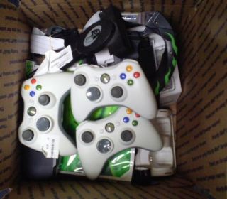 Xbox 360   Lot of (3) 1st Party Wireless Controllers + Def. Random 