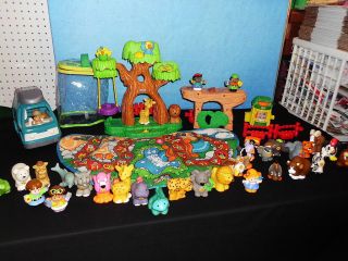 FISHER PRICE LITTLE PEOPLE ALPHABET ZOO PLAYMAT & A Z ANIMALS FIGURES 