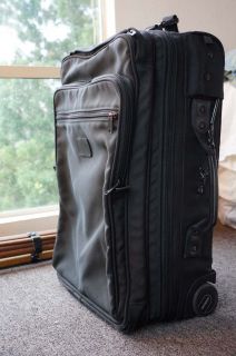 Andiamo Rolling Carry On Garment Bag Suitcase (Travel Luggage Tumi 