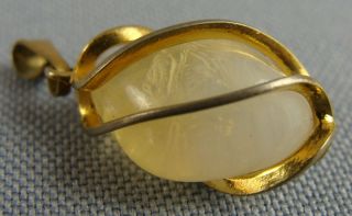 Antique Women Lady Costume Design Jewelry Brass Moonstone Pendant Pin 