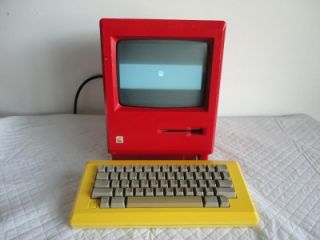 Vintage 1984 Apple MaCintosh M0001 First Apple personal computer 