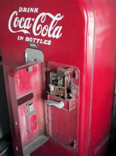 Vintage Coke Machine Vendo V39